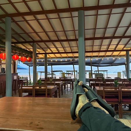 Serenade Beach Hotel Hikkaduwa Esterno foto