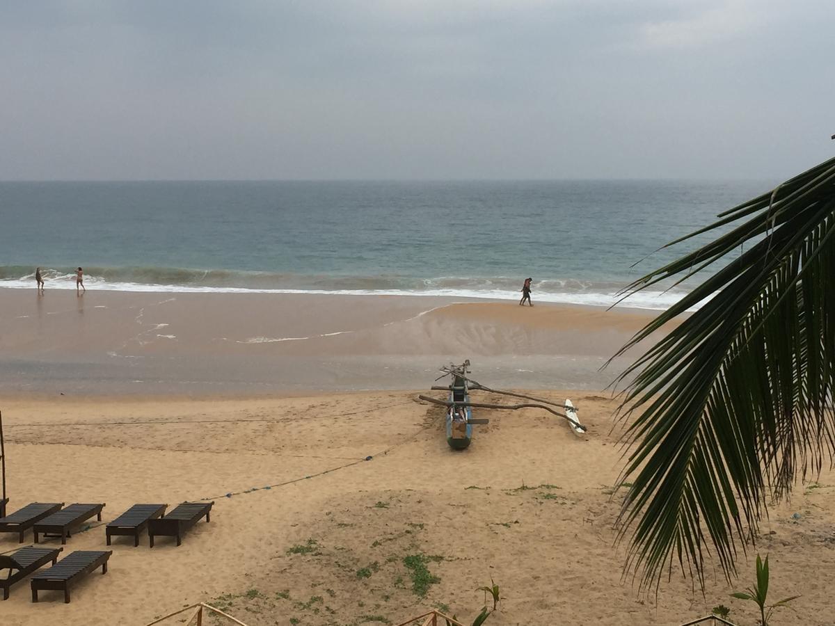 Serenade Beach Hotel Hikkaduwa Esterno foto