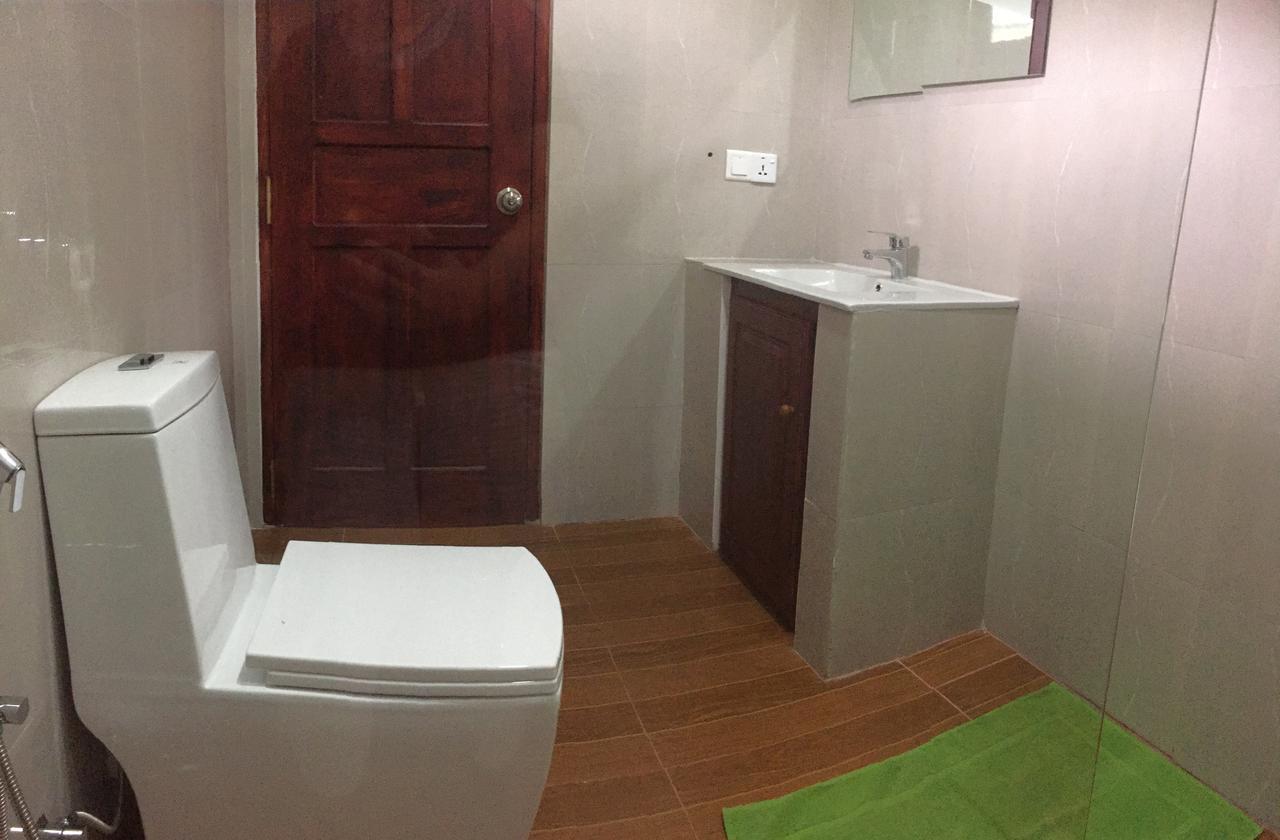 Serenade Beach Hotel Hikkaduwa Esterno foto